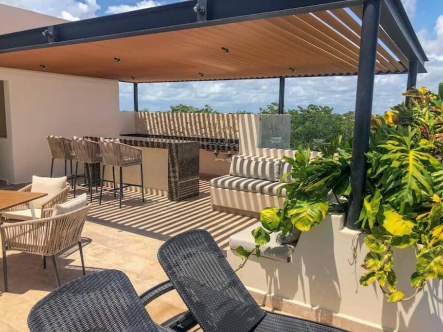 Suit Next To The Common Top Roof Exclusive Building Kingsize Bed 2 Super Pools, Gym, Grill Tulum Exterior photo