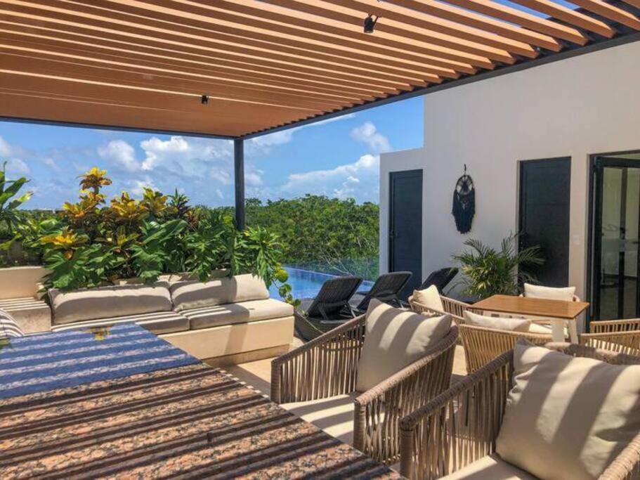 Suit Next To The Common Top Roof Exclusive Building Kingsize Bed 2 Super Pools, Gym, Grill Tulum Exterior photo