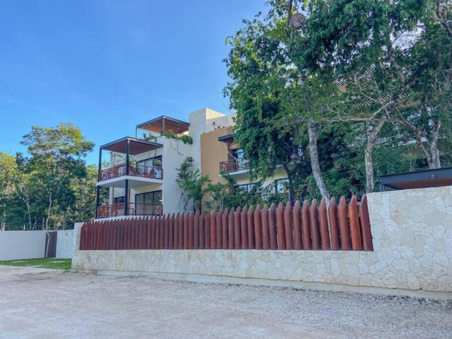 Suit Next To The Common Top Roof Exclusive Building Kingsize Bed 2 Super Pools, Gym, Grill Tulum Exterior photo