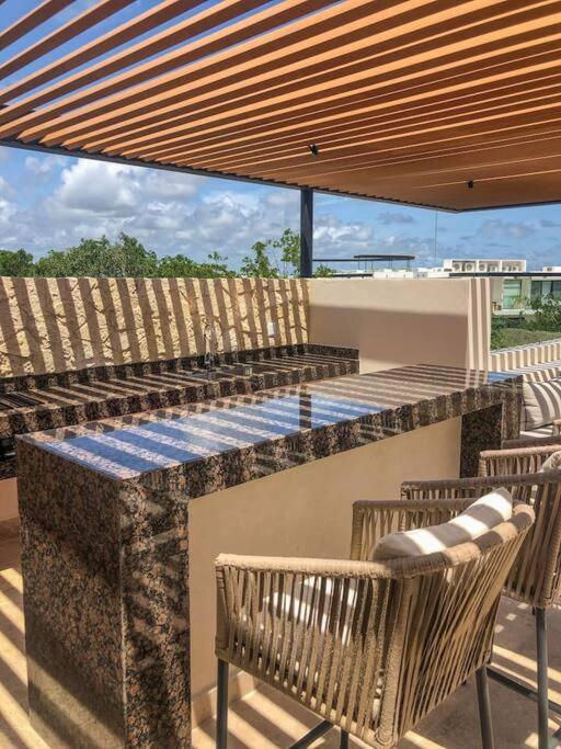 Suit Next To The Common Top Roof Exclusive Building Kingsize Bed 2 Super Pools, Gym, Grill Tulum Exterior photo